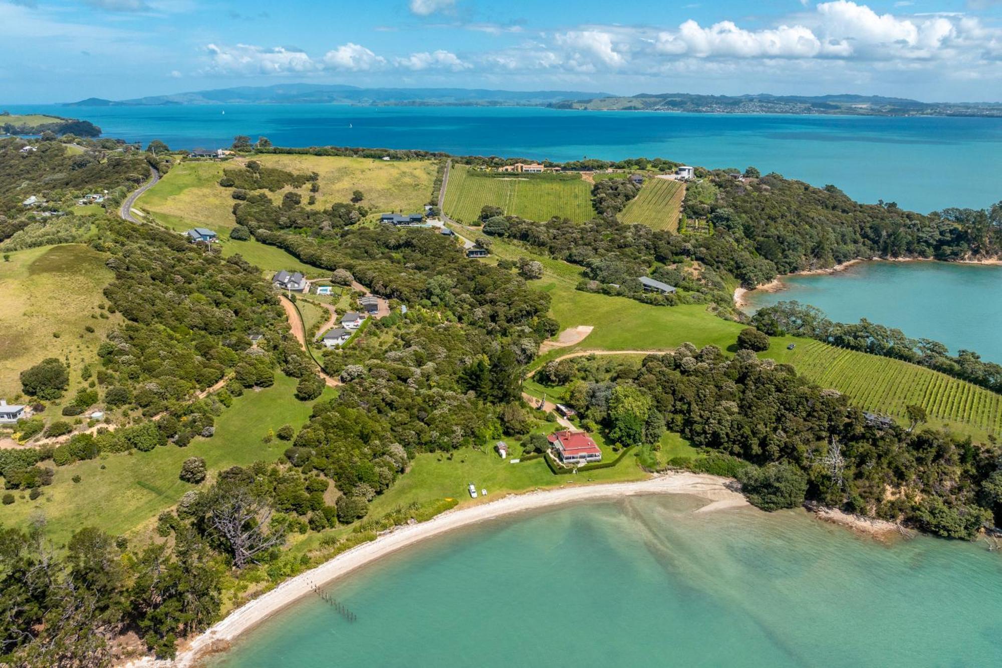 Te Whau Bach Apartments - Stay Waiheke Te Whau Bay エクステリア 写真